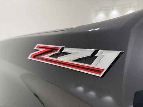 Used 2024 Chevrolet Silverado 1500 LTZ image 10