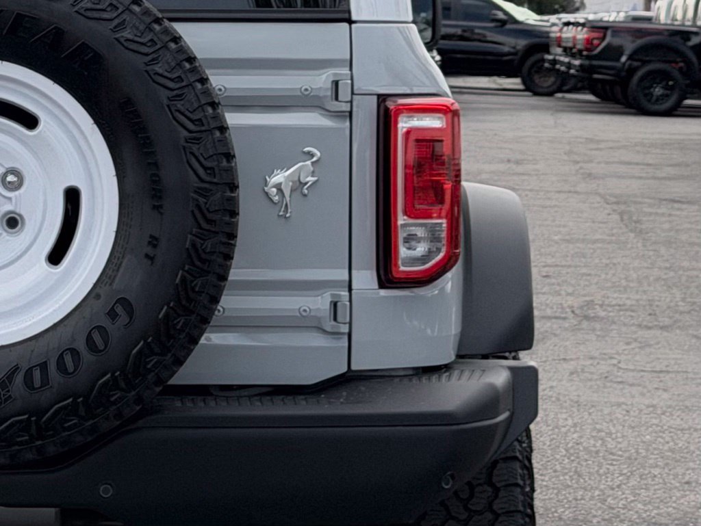 New 2026 Ford Bronco Heritage Edition AWD/4WD image 8