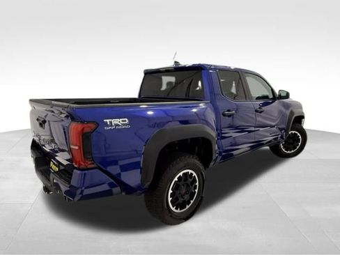 Used 2024 Toyota Tacoma TRD Off-Road image 5