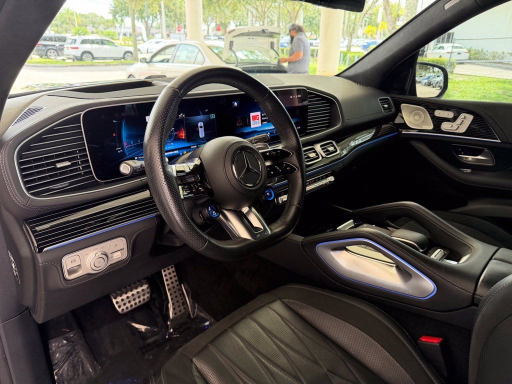 Used 2024 Mercedes-Benz GLS 63 AMG 4MATIC image 6
