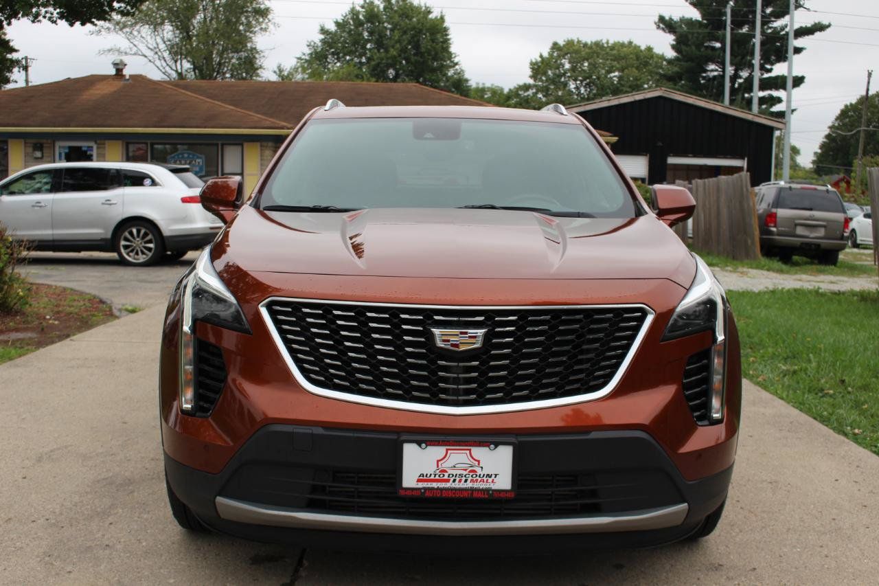 Used 2019 Cadillac XT4 Premium Luxury w/ Cold Weather Package AWD/4WD image 3