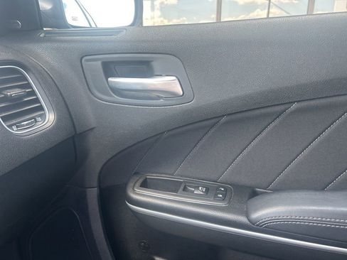 Used 2022 Dodge Charger SXT w/ Driver Convenience Group AWD/4WD image 29