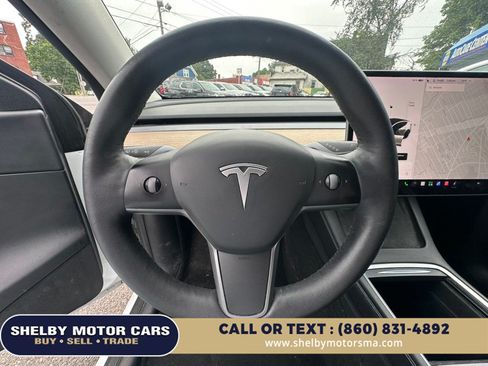 Used 2021 Tesla Model Y Long Range AWD/4WD image 11