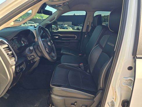 Used 2024 RAM 2500 Laramie w/ Safety Group AWD/4WD image 13