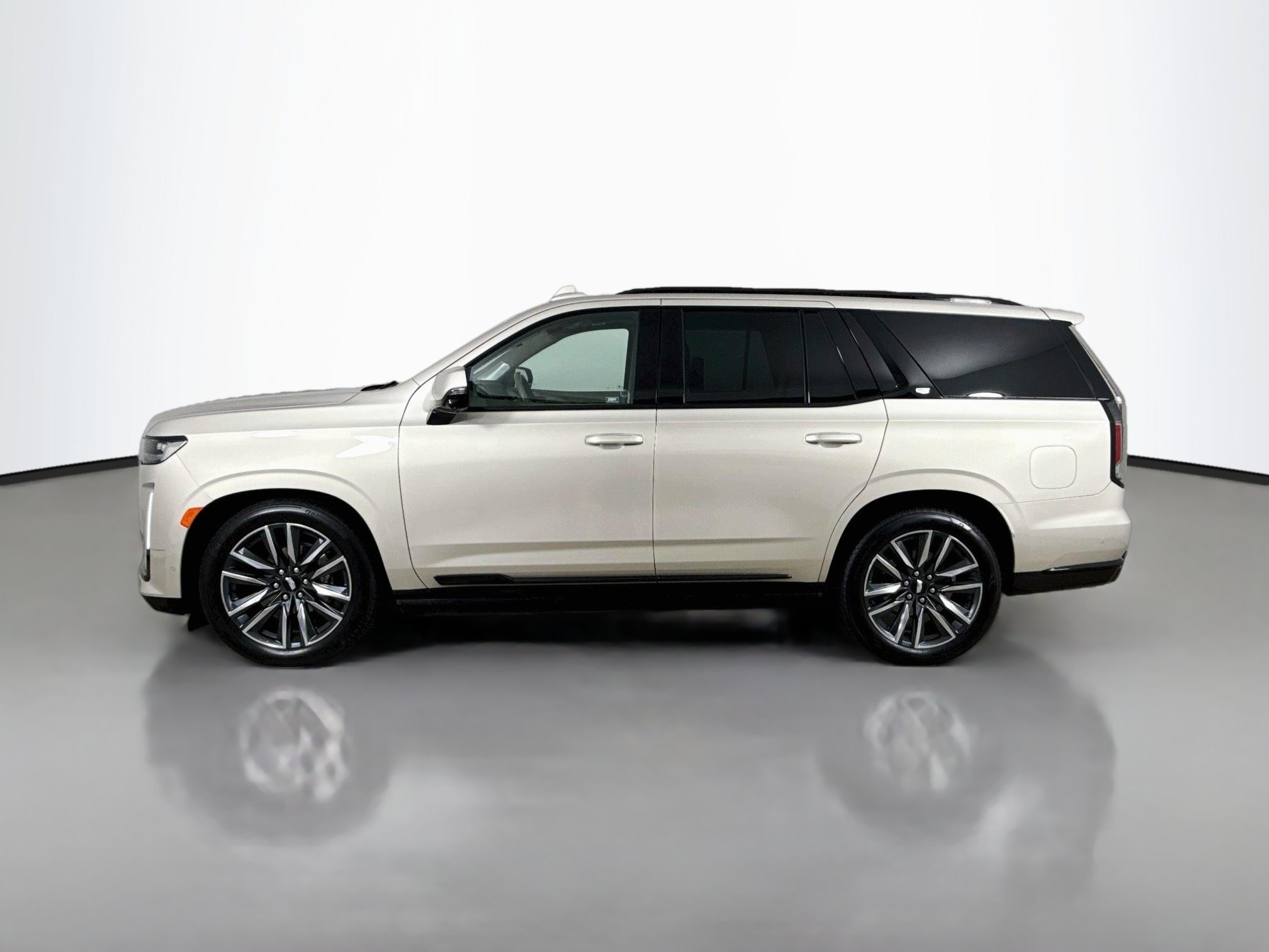 Certified 2021 Cadillac Escalade Sport Platinum AWD/4WD image 4