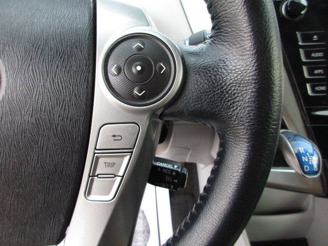 Used 2015 Toyota Prius V Four FWD image 21