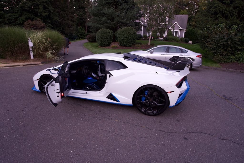 Used 2022 Lamborghini Huracan STO RWD image 54