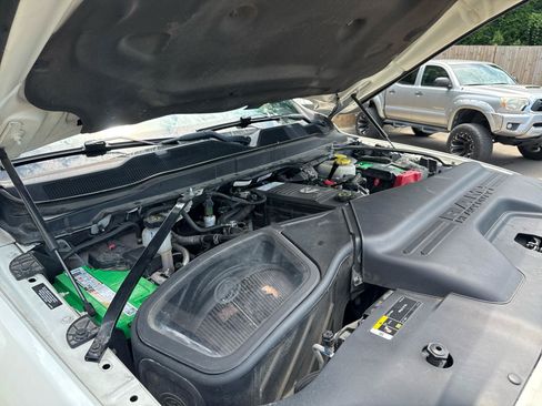 Used 2019 RAM 3500 Laramie AWD/4WD image 4