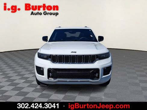 Used 2023 Jeep Grand Cherokee Overland AWD/4WD image 2