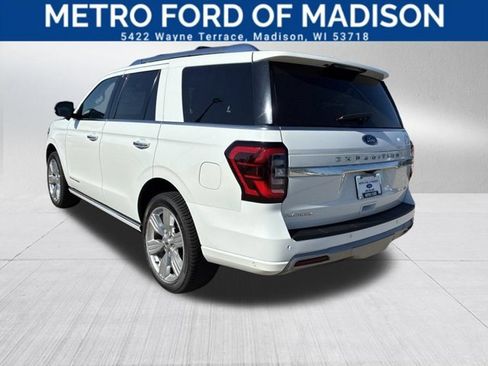 Certified 2022 Ford Expedition Platinum AWD/4WD image 3