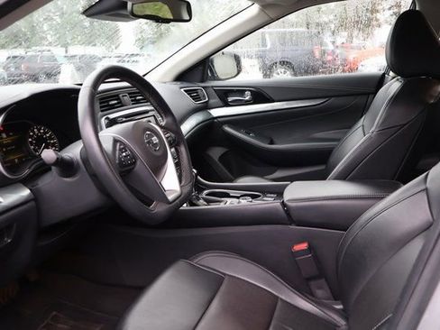 Used 2022 Nissan Maxima SV w/ Floor Mat Group image 9