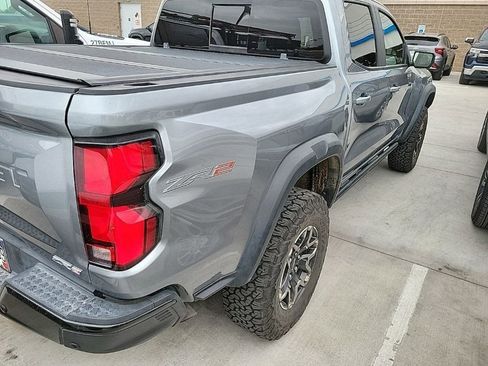 Used 2023 Chevrolet Colorado ZR2 w/ ZR2 Convenience Package III AWD/4WD image 4