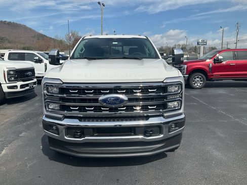 New 2026 Ford F250 Lariat w/ Chrome Package AWD/4WD image 2