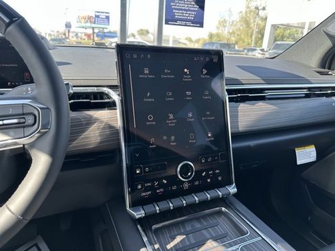 New 2025 GMC Sierra EV Denali image 26