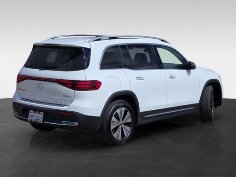 Used 2024 Mercedes-Benz EQB 300 4MATIC image 4