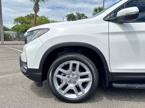 Certified 2024 Honda Passport EX-L image 19