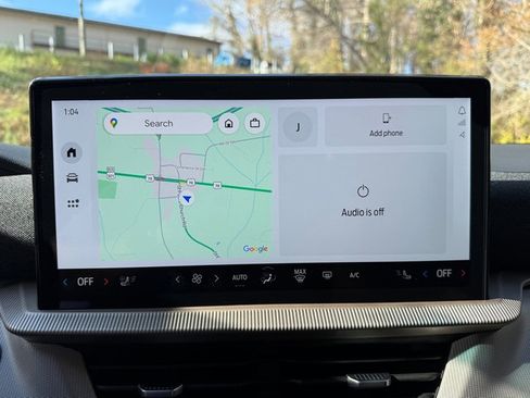 Used 2025 Ford Explorer Active w/ Active Comfort Package image 24