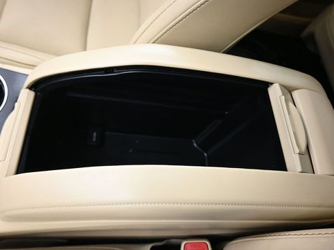 Used 2016 Toyota Highlander Limited image 26