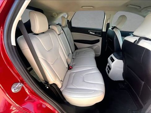 Used 2022 Ford Edge Titanium AWD/4WD image 23