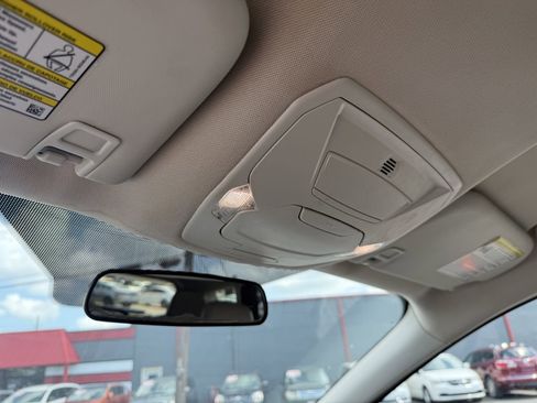 Used 2018 Ford Escape SEL image 11