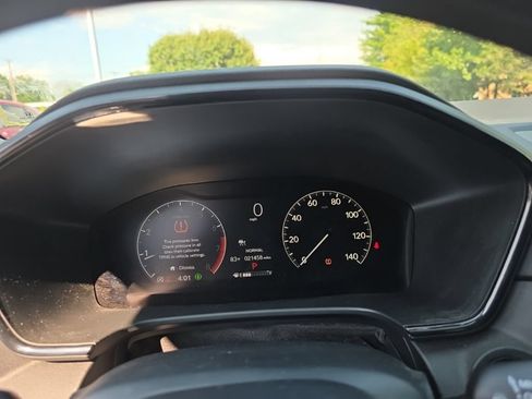 Used 2024 Honda CR-V EX image 16