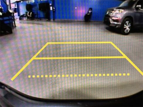 Certified 2023 Honda Accord EX image 28