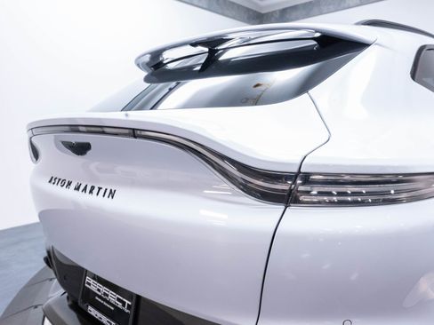 Used 2021 Aston Martin DBX AWD/4WD image 68