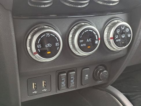 Used 2025 Mitsubishi Outlander Sport SE AWD/4WD image 19