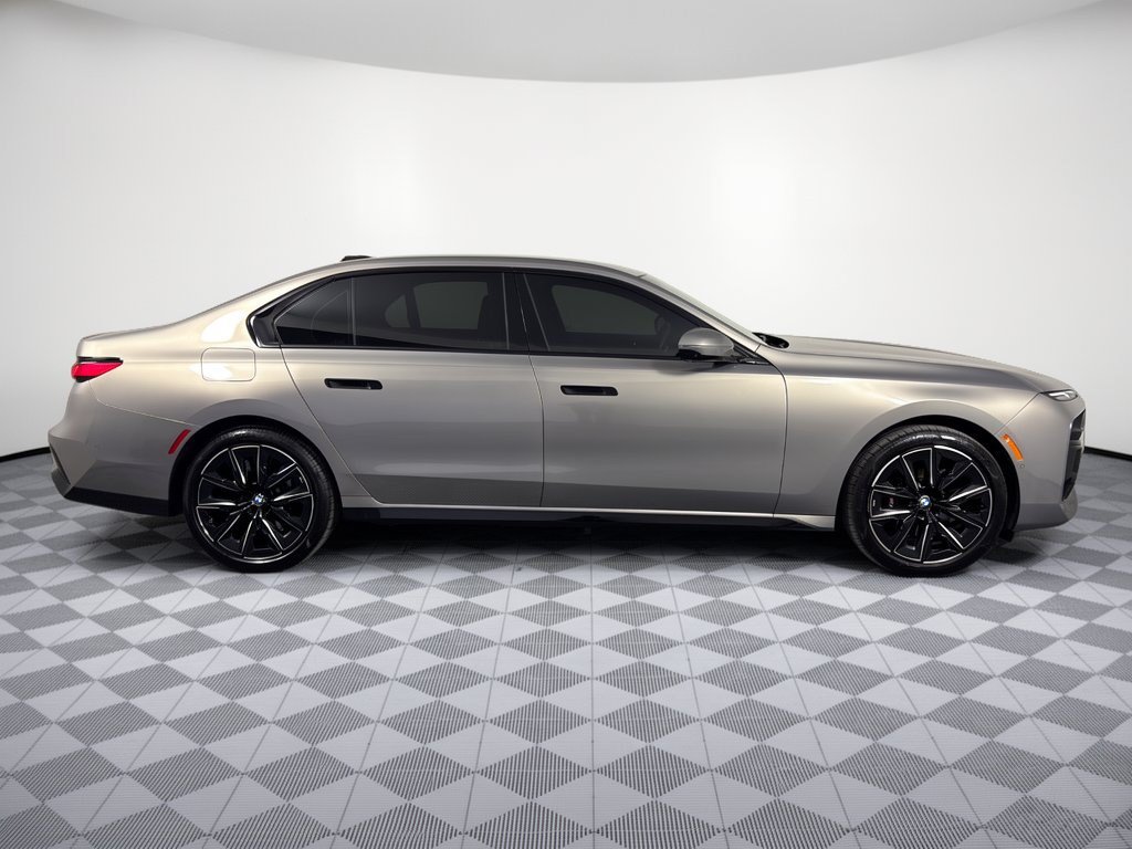 Certified 2024 BMW 760i xDrive AWD/4WD image 8