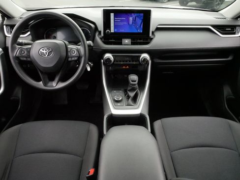 Certified 2023 Toyota RAV4 LE AWD/4WD image 10