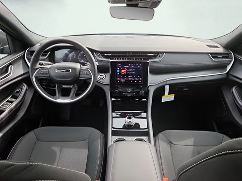 New 2026 Jeep Grand Cherokee Laredo AWD/4WD image 10