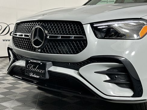 Used 2025 Mercedes-Benz GLE 450 4MATIC image 35