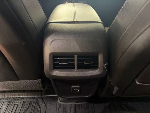 Used 2020 GMC Terrain SLT w/ Elevation Edition FWD image 17
