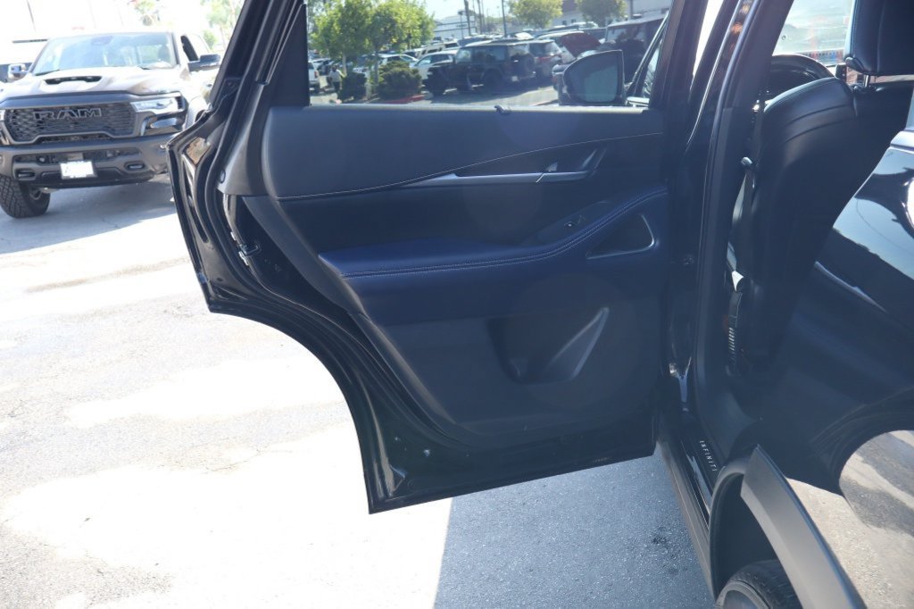 Used 2026 INFINITI QX60 Sport w/ Dark Cargo Package AWD/4WD image 38