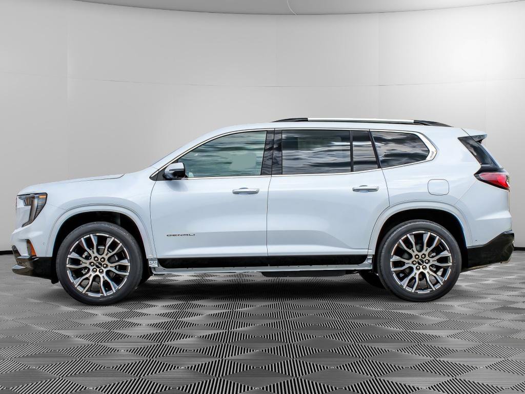 New 2027 GMC Acadia Denali Ultimate w/ LPO, Black Badging Package AWD/4WD image 4