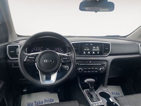 Used 2021 Kia Sportage LX image 10