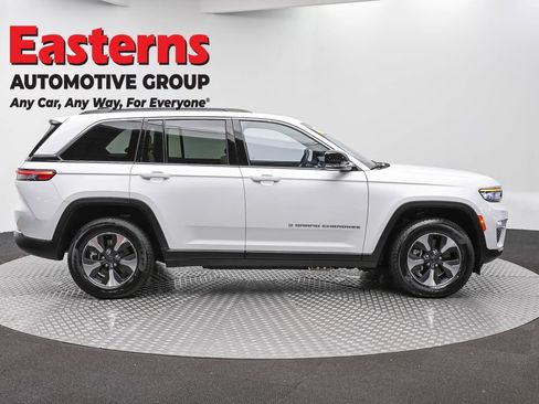 Used 2024 Jeep Grand Cherokee Limited 4xe AWD/4WD image 4