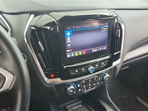 Used 2024 Chevrolet Traverse LT FWD image 19