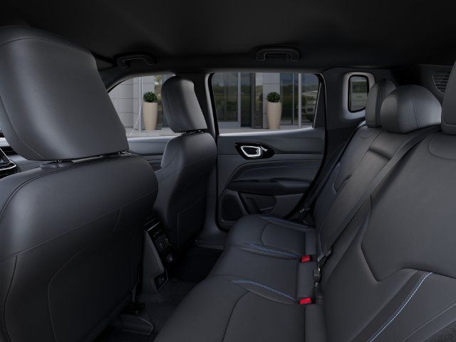 Used 2026 Jeep Compass Limited AWD/4WD image 23