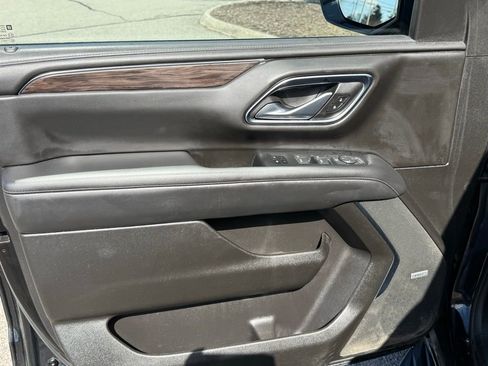 Used 2021 Chevrolet Tahoe LT image 15