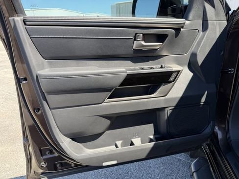Used 2025 Toyota Tundra Limited image 9