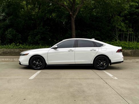 Certified 2024 Honda Accord EX-L image 6