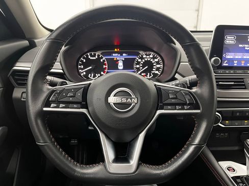 Used 2025 Nissan Altima 2.5 SR FWD image 21