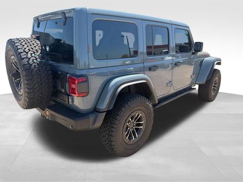 Used 2024 Jeep Wrangler Unlimited Rubicon image 4