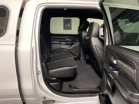 Used 2024 RAM 1500 Laramie AWD/4WD image 33
