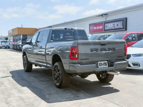 New 2026 RAM 2500 Laramie w/ Night Edition AWD/4WD image 8