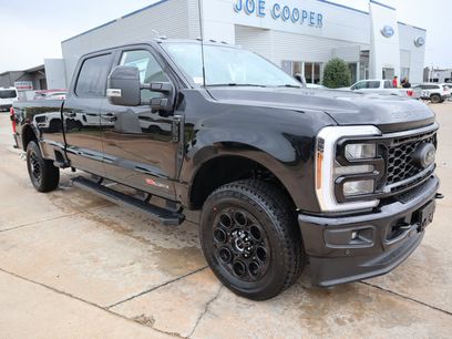 New 2026 Ford F350 Lariat w/ Black Appearance Package