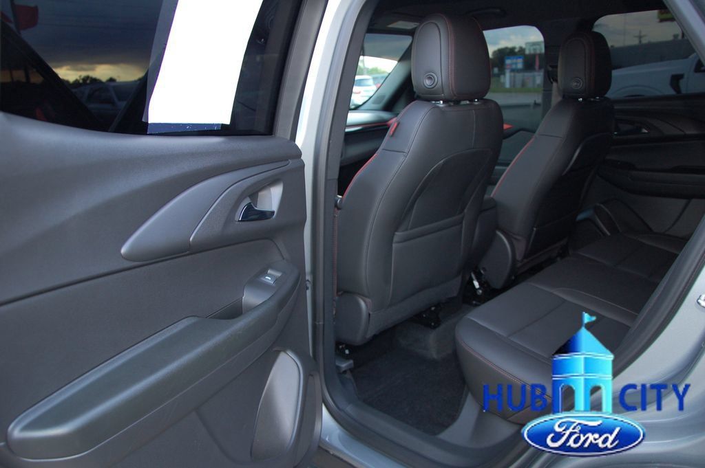 Used 2026 Chevrolet TrailBlazer RS FWD image 13