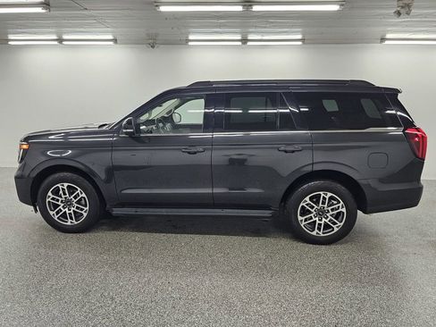 Used 2025 Ford Expedition Active AWD/4WD image 7