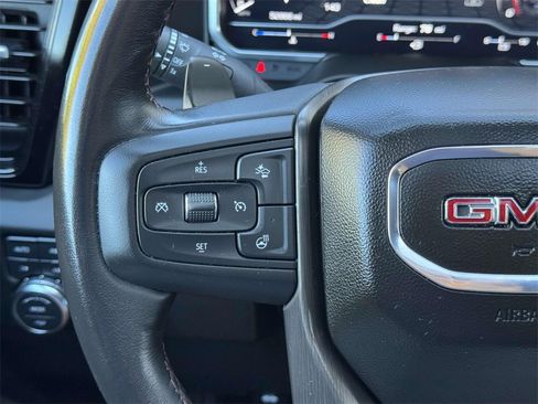 Used 2023 GMC Sierra 1500 AT4X image 10